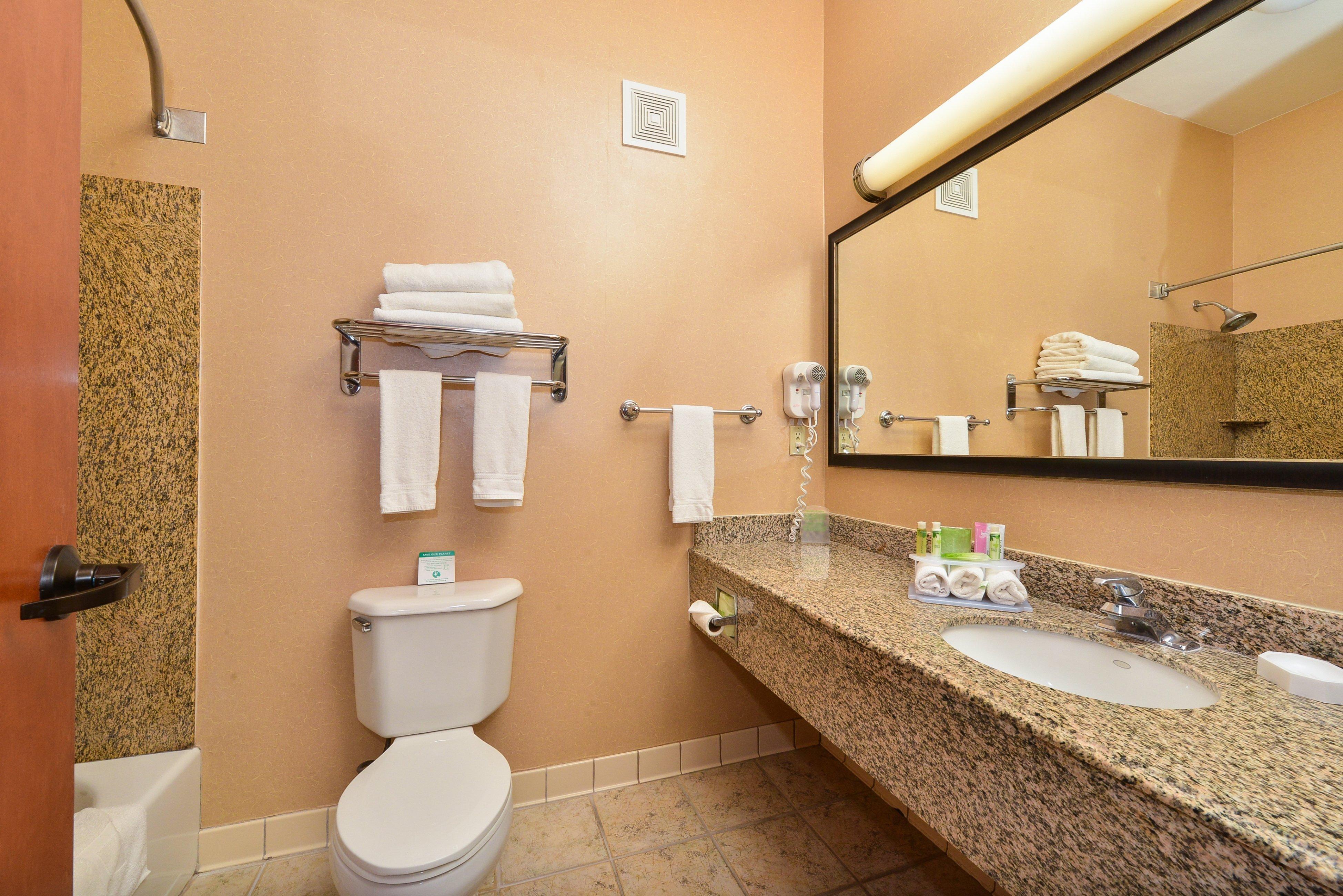 Holiday Inn Express Vancouver North By Ihg Экстерьер фото