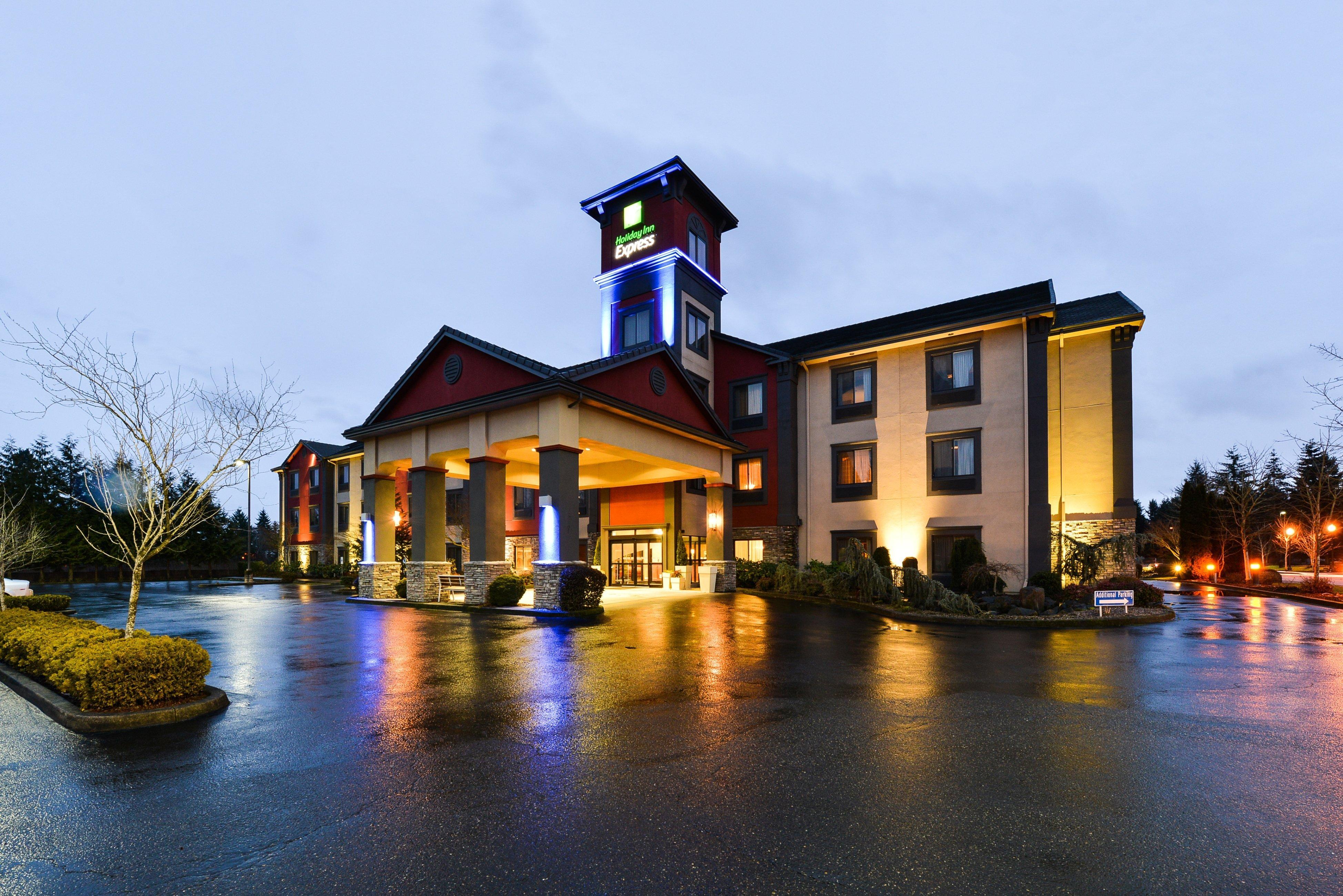 Holiday Inn Express Vancouver North By Ihg Экстерьер фото