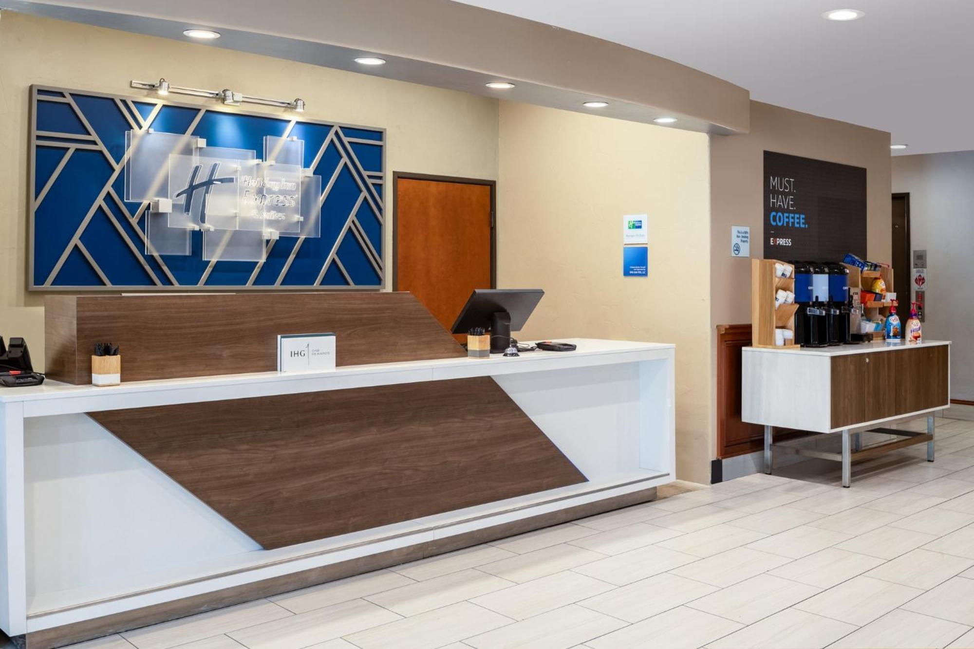 Holiday Inn Express Vancouver North By Ihg Экстерьер фото