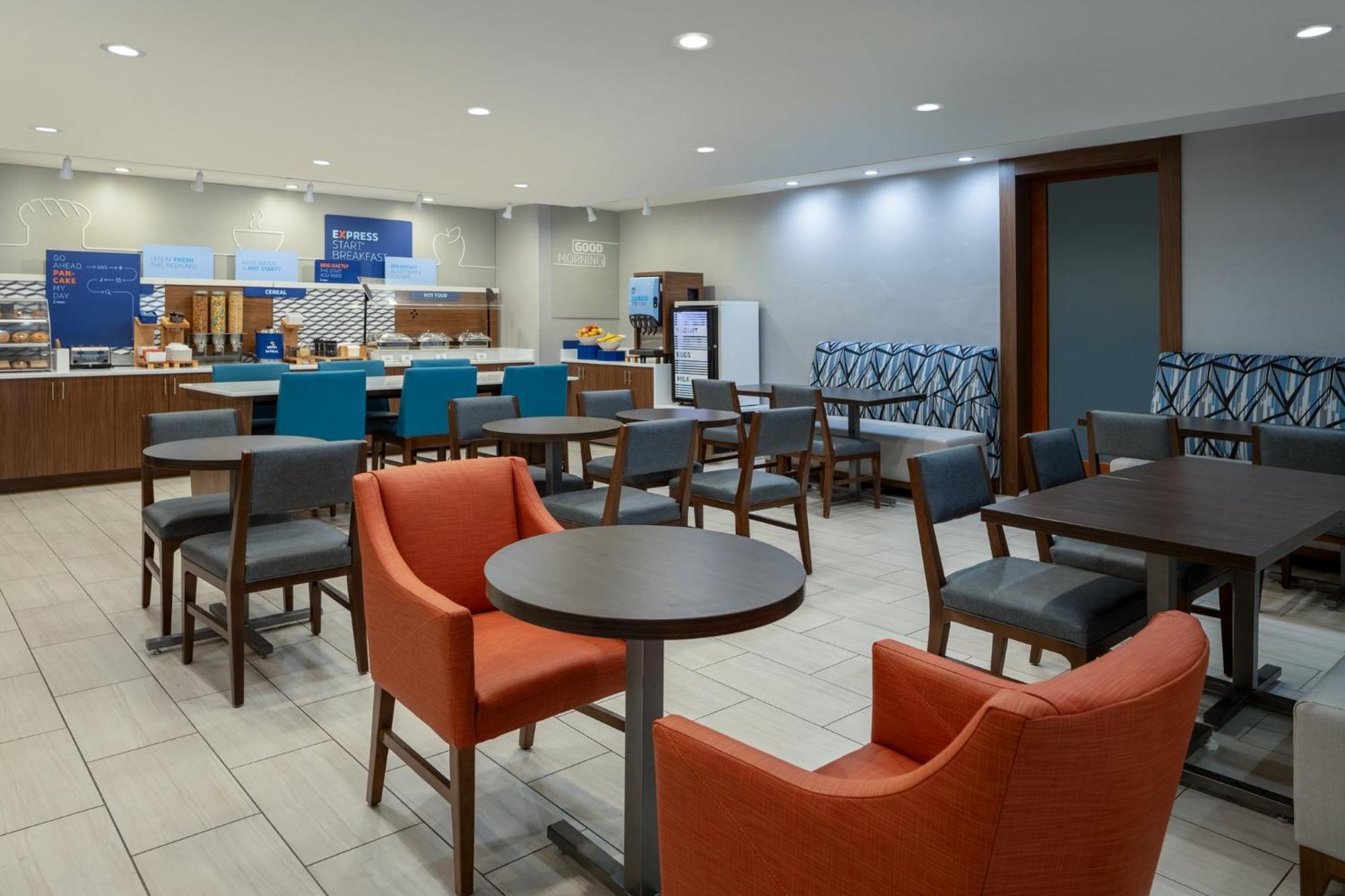 Holiday Inn Express Vancouver North By Ihg Экстерьер фото