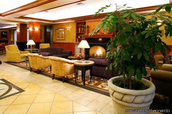 Holiday Inn Express Vancouver North By Ihg Интерьер фото